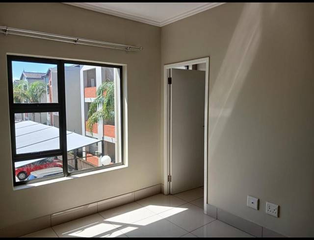 2 BEDROOM APARTMENT FOR SALE IN UMHLANGA RIDGE